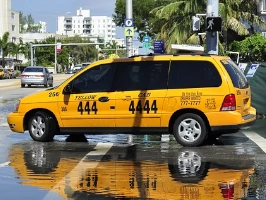 Taxi aeropuerto de Miami